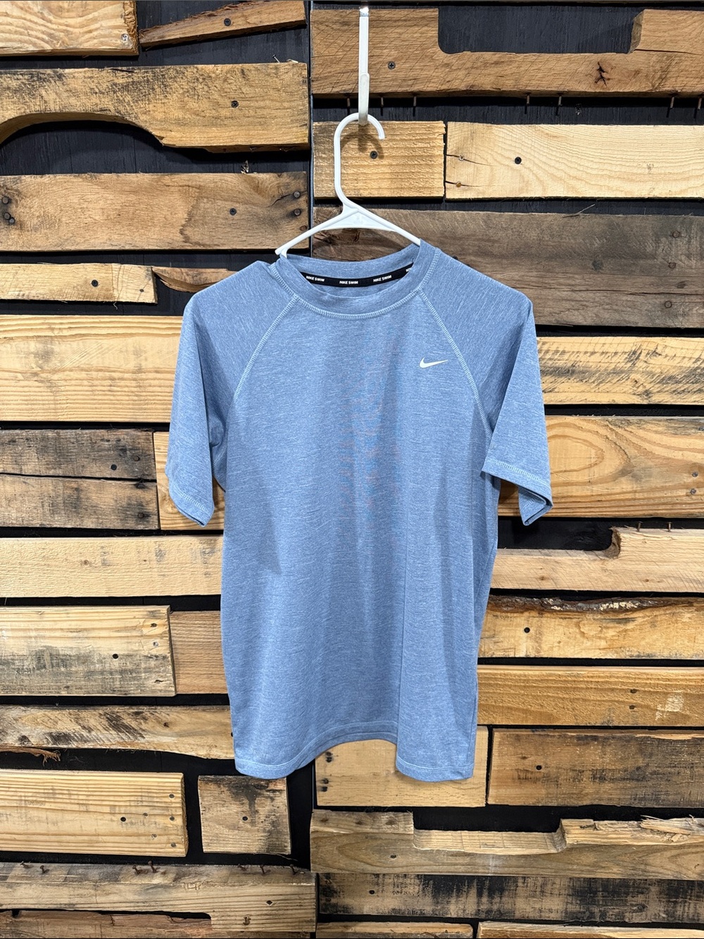 Nike Swim Dri-FIT Shortโ Sleeve Shirt
Blue UV Protection Hydroguard
Sport Small